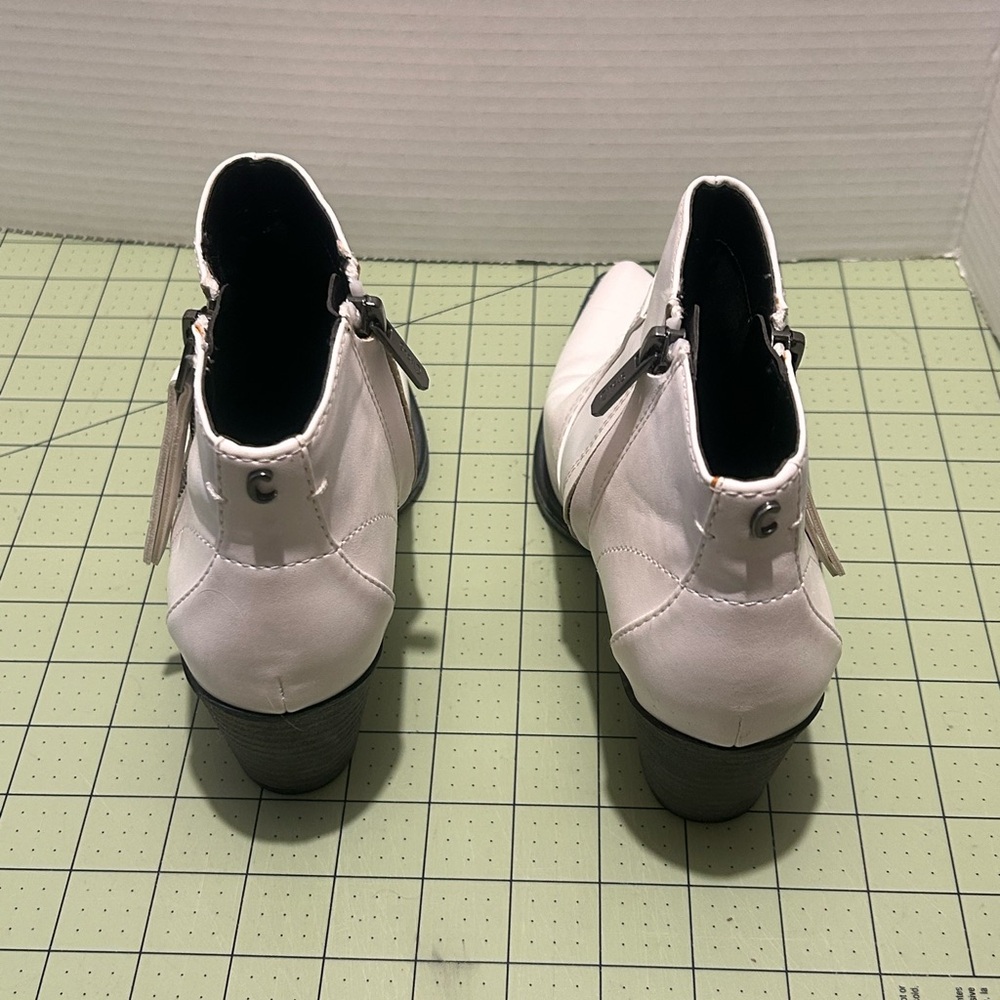Circus Sam Edelman Womens White Whistler Ankle Boots Pointed Toe Stud Accents 6 - Picture 10 of 12